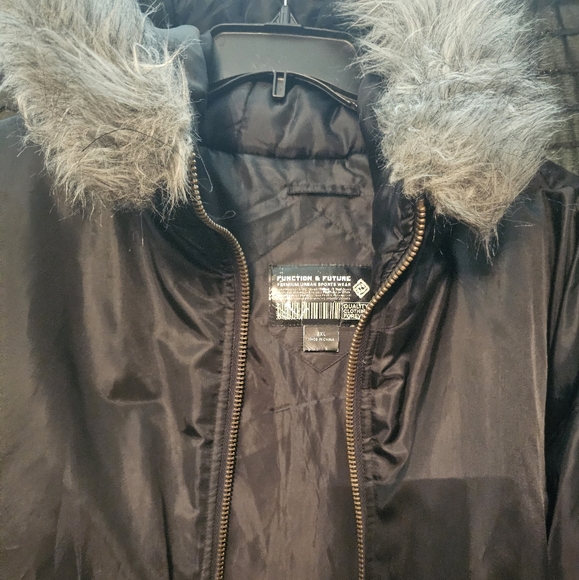 Men's Coat/ jacket - Picture 2 of 6